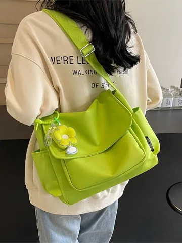 Messenger Bag Canvas Grote Capaciteit Verstelbare Riem Woon-werkverkeer Casual Tote Crossbody Tas Vrouwen Met Bloemenhanger Decor