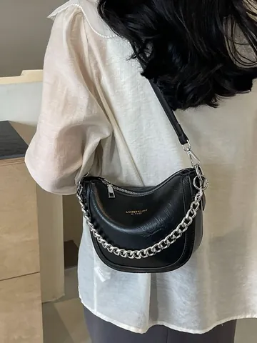 Trendige PU Leder Halbmond Tasche Für Damen Faltenstruktur Silber Kette Umhängetasche Urban Minimalistisch Schultertasche
