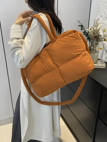 Borsa Tote Trapuntata da Donna Grande Capacità in Nylon Imbottita Borsa a Tracolla di Moda per Uso Quotidiano Casuale