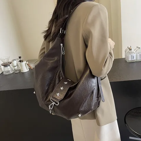Vintage Große Kapazität PU Leder Hobo Tasche Für Damen Silber Stern Nieten Weiche Tote Schultertasche Für Alltag