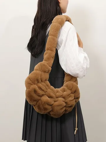 Vrouwen Geplooide Pluche Croissant Schoudertas Zacht Kunstbont Wolk Onderarm Tas Effen Kleur Herfst Winter Veelzijdige Handtas