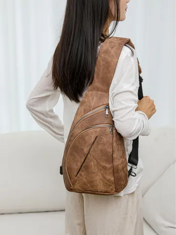 Sac de Poitrine en Cuir PU Vintage Pour Hommes Femmes Rétro Multi Fermeture Éclair Sling Bag Grande Capacité Bandoulière Réglable Sac à Bandoulière Décontracté