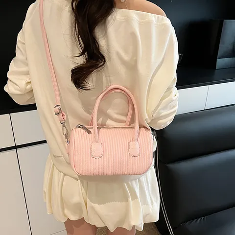 Women's Vintage PU Leather Barrel Shoulder Bag With Vertical Pleated Design Fashion Crossbody Handbag For Daily Commute