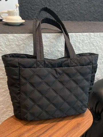Women Quilted Tote Bag Large Capacity Nylon Padded Shoulder Bag Diamond Lattice Handbag For Commute Travel Office Casual
