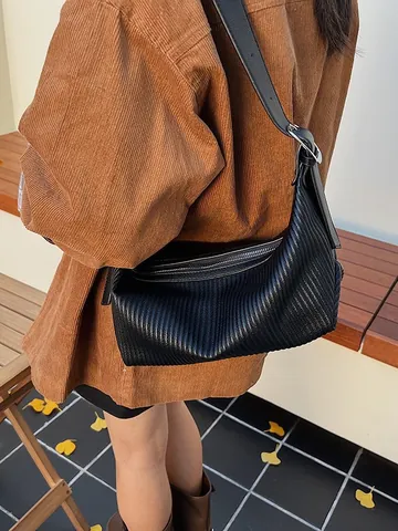 Bolso Hobo de Cuero PU Plisado para Mujer Bolso de Hombro en Media Luna Bolso Minimalista para el Uso Diario
