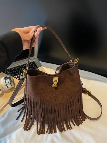 Damen Vintage Wildlederimitat Fransen Beuteltasche Retro Quaste Schulter Umhängetasche Mit Goldverschluss Böhmische Handtasche