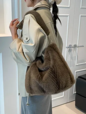Borsa Tote da Donna in Ecopelliccia Peluche Grande Capacità Moda Autunno Inverno Pendolare Urbana Borsa a Tracolla Morbida