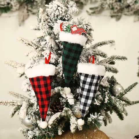 Christmas Plaid Cutlery Holder Bag Buffalo Check Hat Shape Table Decoration For Holiday Dinner Party Home Decor Accessory