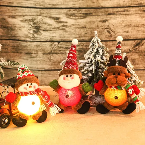 LED Leuchtende Weihnachten Plüsch Ornamente Weihnachtsmann Schneemann Rentier Puppe Strick Anhänger Für Baum Party Deko Geschenk