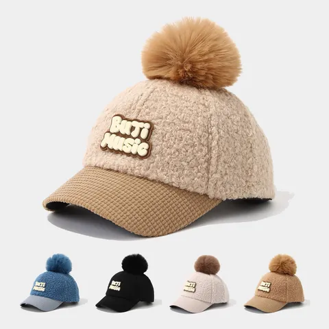 Casquette de Baseball d'Hiver pour Enfants en Molleton de Laine d'Agneau Avec Pompon Doux et Patch de Lettres pour 3-6 Ans