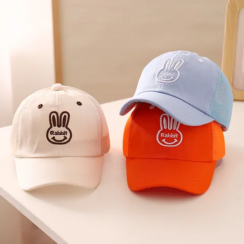 Berretto da Baseball in Rete per Bambini Cappello da Sole Traspirante Ricamo a Coniglio Cartone Animato Cappellino Trucker per Ragazzi Ragazze Estate Outdoor Casual