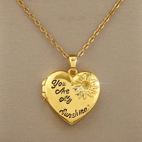 Collier Médaillon Cœur Tournesol en Cuivre Plaqué Or pour Femme Zircone You Are My Sunshine Gravé Pendentif Photo Bijoux