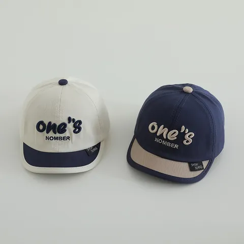 Gorra de Béisbol para Bebé Niños Niñas Diseño de Bloques de Color Mezcla de Algodón Bordado de Letras Sombrero de Sol Visera Corta