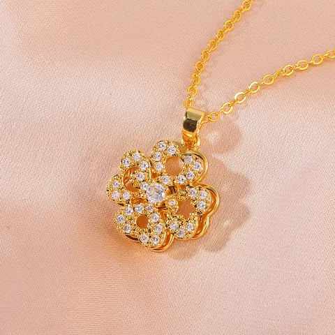 Luxury Copper Gold Plated Zirconia Four Leaf Clover Heart Pendant Necklace With Rose Projection Romantic Jewelry Gift For Women