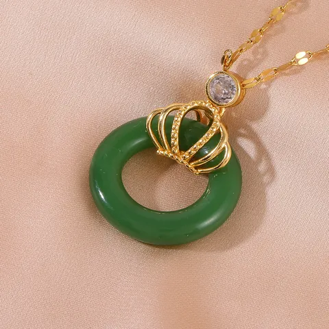 Retro Chinesischer Stil Krone Pingan Kou Anhänger Halskette Gold Plattiertes Kupfer Mikro Eingelegte Zirkonia Imitat Jade Donut Halskette Schmuck Für Damen