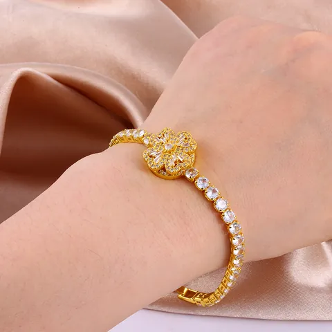 Luxury Rotating Clover Flower Bracelet For Women Gold Plated Titanium Steel Copper White Zirconia Micro-set Fashion Jewelry Gift