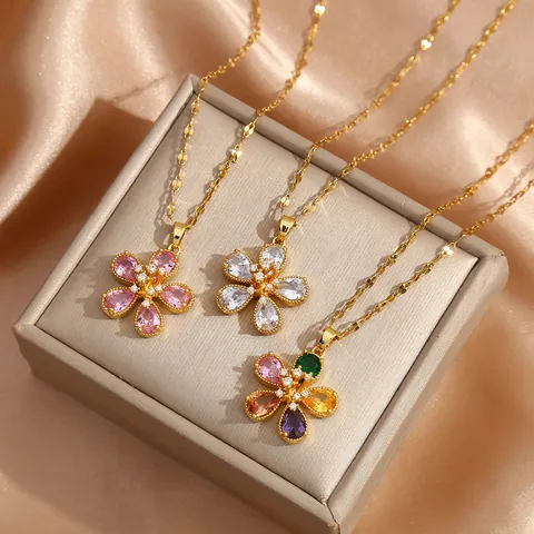 Elegant Copper Zirconia Five Petal Flower Pendant Necklace For Women Gold Plated Dainty Floral Jewelry Anniversary Gift