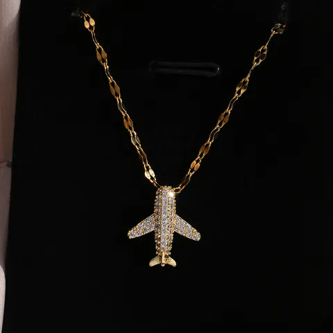Collar con Colgante de Avión de Cobre y Zirconia Chapado en Oro para Mujer con Micro Incrustación de Diamantes Joyería de Moda