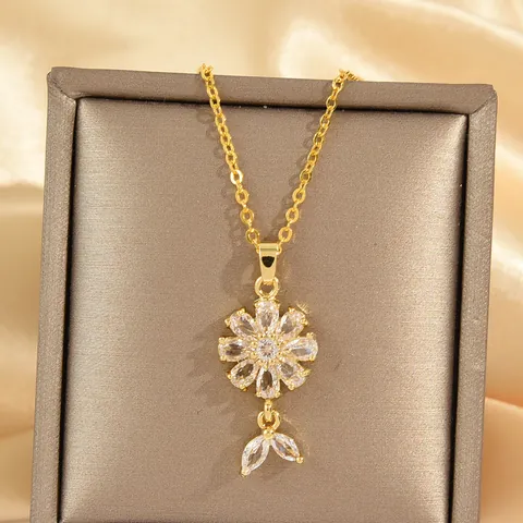 Luxury Gold Plated Copper Flower Pendant Necklace With Zirconia Sparkling Floral Dainty Chain Jewelry For Women Party Gift