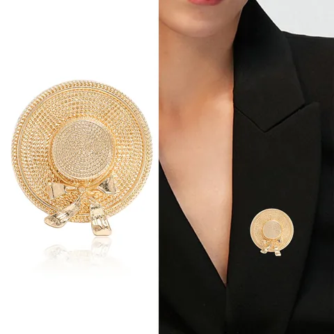 Spilla a Forma di Cappello di Paglia in Lega d'Oro Vintage Con Fiocco Elegante Texture Intrecciata in Metallo per Decorazione Abbigliamento