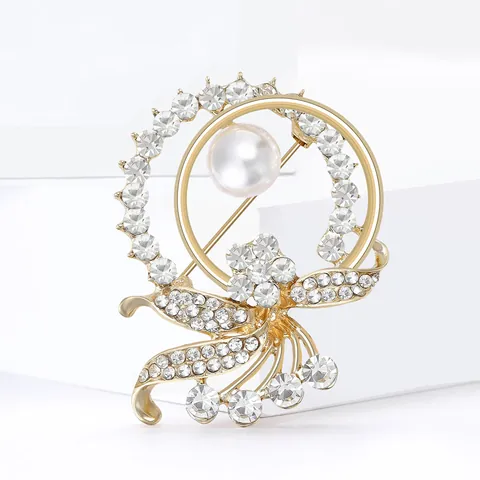 Korean Style Fashion Rhinestone Alloy Flower Brooch Large Faux Pearl Circle Garland Pin For Women Jewelry Banquet Gift