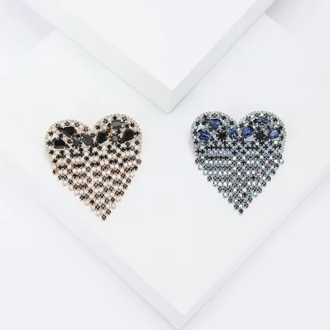Elegante Spilla a Forma di Cuore con Frange e Strass in Lega con Nappa per Donna Gioielli per Maglione e Cappotto
