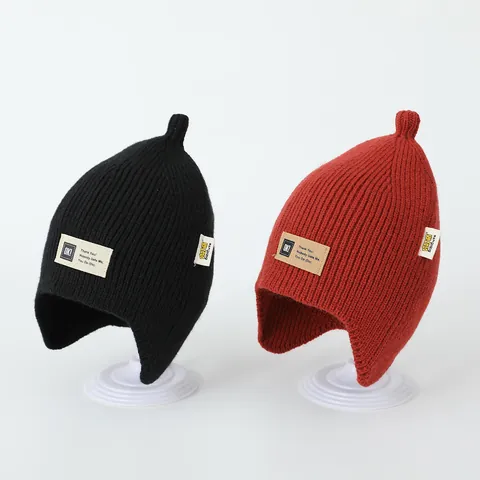 Bonnet en Tricot pour Enfants en Polyester Protection des Oreilles Écusson Lettre Bonnet d'Hiver Chaud pour Bébés