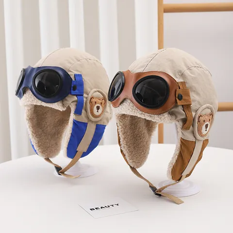 Kinder Winter Fliegermütze Mit Kunstlammfell-Futter Süßer Bären-Aufnäher Und Dekorative Fliegerbrille Warme Ohrenklappenmütze