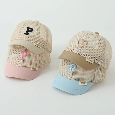 Ademende Mesh Honkbalpet voor Kinderen Letter P Borduurwerk Zonnehoed voor Jongens Meisjes Peuter Zomer Verstelbare Mesh Trucker Pet