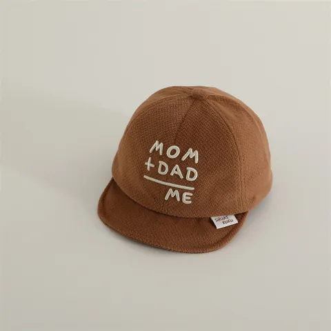 Berretto da Baseball per Neonati con Tesa Morbida in Cotone Poliestere Ricamo Mom Dad Me Lettera Cappello da Sole Caldo Inverno