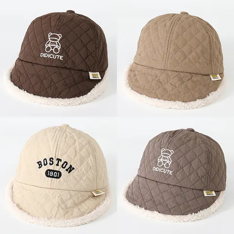 Kids Winter Quilted Baseball Cap Warm Fleece Lined Hat For Boys Girls Bear Embroidery BOSTON Letter Toddler Duck Tongue Cap