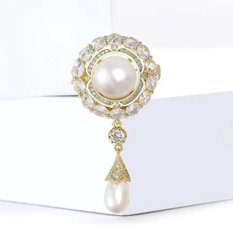 Spilla in Rame con Perle d'Acqua Dolce Stile Palazzo Vintage Elegante Spilla Pendente a Fiore in Zirconia per Donna Gioielli