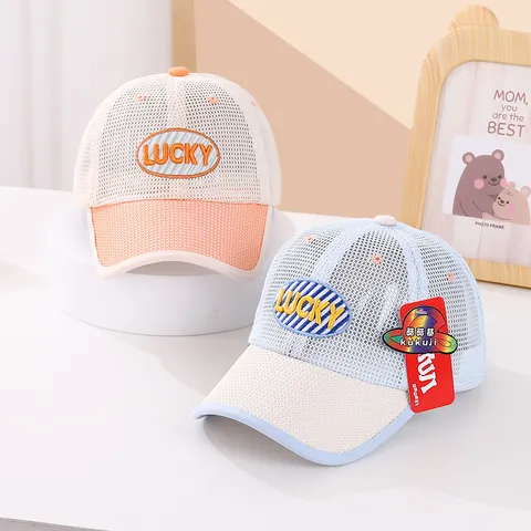 Berretto da Baseball in Rete per Bambini Estivo Traspirante Protezione Solare Cappello con Patch Lettera Lucky Regolabile per Ragazzi Ragazze