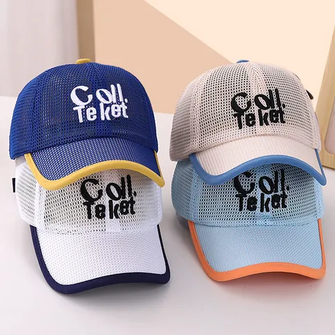 Berretto da Baseball in Rete Traspirante per Bambini Parasole Estivo Cappello Regolabile Con Ricamo Lettere per Ragazzi Ragazze