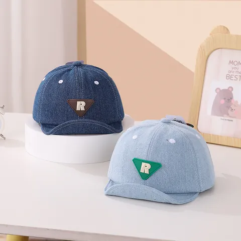 Cappellino da Baseball in Denim per Bambini con Visiera Morbida Regolabile Patch R Cappello da Sole per Neonati Traspirante per Esterni