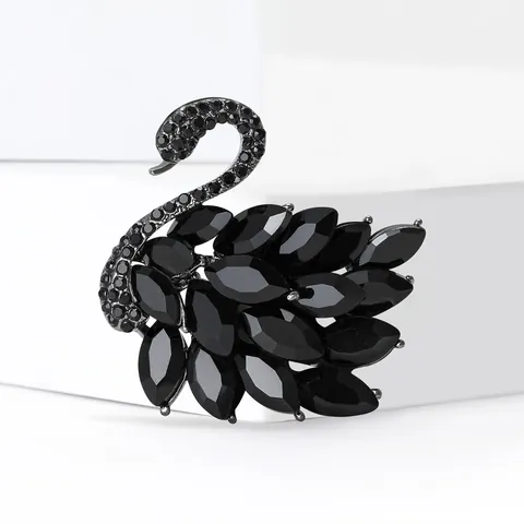 Elegant Swan Brooch For Women Alloy Rhinestone Marquise Crystal Animal Pin For Suits Banquet Wedding Party Accessories Gift
