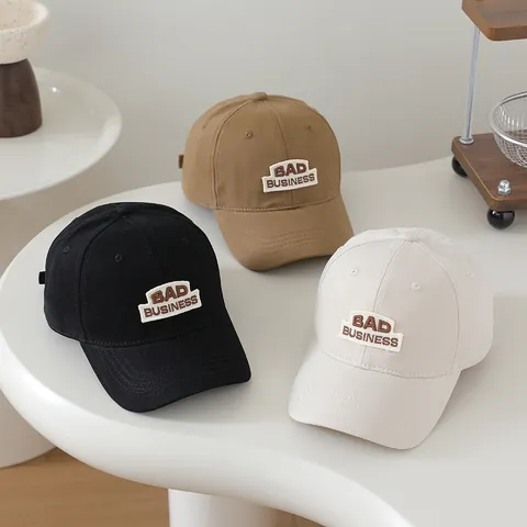 Kinder Baumwollmischung Baseballkappe BAD BUSINESS Buchstaben Stickerei-Aufnäher Verstellbare Sonnenschutz Snapback Hut Für Jungen Mädchen