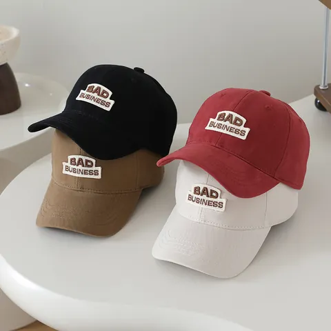 Kinder Baumwollmischung Baseballkappe BAD BUSINESS Buchstaben Stickerei-Aufnäher Verstellbare Sonnenschutz Snapback Hut Für Jungen Mädchen