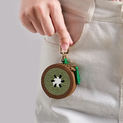 Mini Porte-Monnaie en Forme de Fruit Porte-Clés en Cuir PU Charme de Sac Pour Femmes Enfants Pochette de Rangement Écouteurs