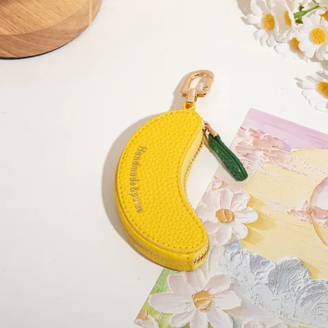 Mini Porte-monnaie en Cuir PU Forme de Fruit Motif Litchi Porte-clés Pendentif de Sac Pochette de Rangement pour Écouteurs pour Femmes Filles