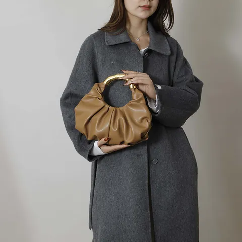 Urban Minimalist Women's Ruched Cloud Handbag PU Leather Moon Bag With Gold Metal Handle Solid Color Pleated Tote Bag