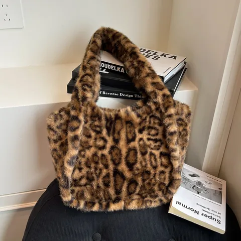 Women Faux Fur Leopard Print Tote Bag Large Capacity Plush Shoulder Bag Winter Warm Soft Handbag Korean Minimalist Fashion Bag