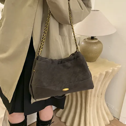 Vintage Gesteppte PU Leder Kette Schultertasche Für Damen Mode Bestickte Umhängetasche Große Kapazität Tägliche Tragetasche