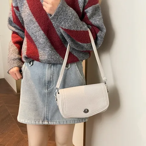 Women Litchi Pattern PU Leather Shoulder Bag Elegant Turn Lock Crossbody Bag Underarm Purse For Commuter Daily Casual