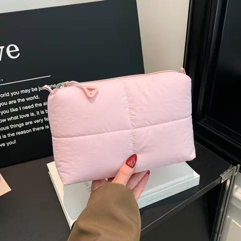 Mode Koreaanse Gewatteerde Puffer Clutch Voor Vrouwen Effen Kleur Gewatteerde Handtas Lichtgewicht Make-up Cosmetische Opbergtas