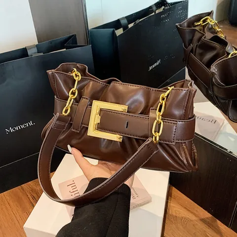 Vintage Pleated PU Leather Underarm Bag For Women Solid Color Shoulder Bag With Large Gold Metal Buckle And Chain Strap