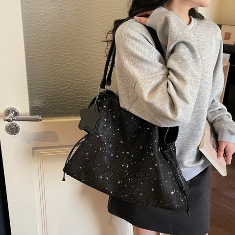 Borsa Tote da Donna con Stampa a Stelle Grande Capacità in Pelle PU Borsa a Tracolla con Ricamo di Lettere per Moda Quotidiana