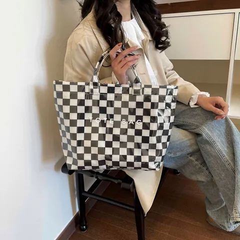 Fashion Checkerboard PVC Transparent Tote Bag Large Capacity Women Handbag Versatile Shopping Shoulder Bag With Letter Print