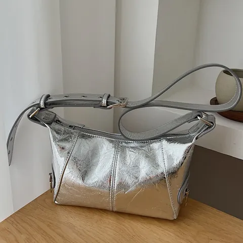 Borsa a Spalla da Donna in Pelle PU Increspata Vintage Borsa a Tracolla Metallica Argento Borsa Hobo Con Tracolla Regolabile