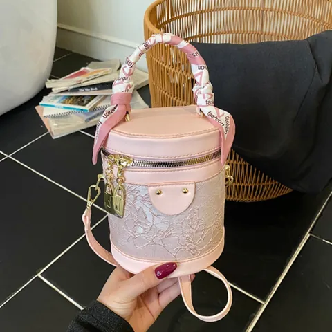 Sac Seau Fleuri de Style Nouveau Chinois pour Femmes en Cuir PU Broderie Dentelle Sac à Main Avec Poignée Foulard
